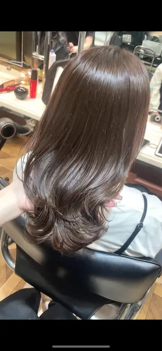 ミディアム カラー ご新規様限定 透明感カラーKANAのヘアスタイル