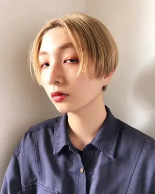 ショート ミウ☆ ブリーチダブルカラーのヘアスタイル