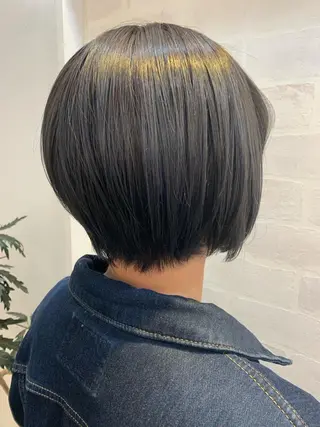 ショート カラー きむえり/髪質改善 /うねり広がり改善のヘアスタイル