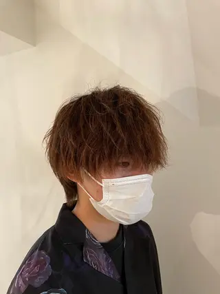 ショート カラー メンズ 長瀬 友樹のヘアスタイル