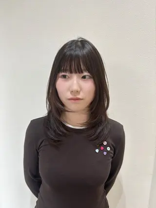 セミロング fuyuna レイヤーカット🖤のヘアスタイル