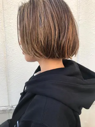 ショート さの あやねのヘアスタイル