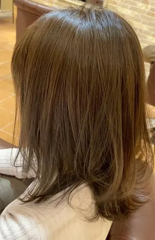ミディアム カラー ブリーチなし✨艶髪 カラー𓃲YAGIのヘアスタイル