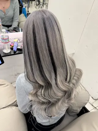 ロング Nene ／Roverのヘアスタイル