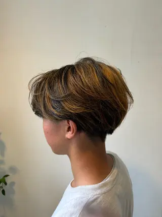 カラー メンズ メンズ特化シャドウパ ーマラウンドマッシュのヘアスタイル