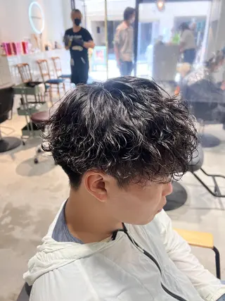 ミディアム パーマ メンズ メンズカットパーマ ✂️ JOYAのヘアスタイル