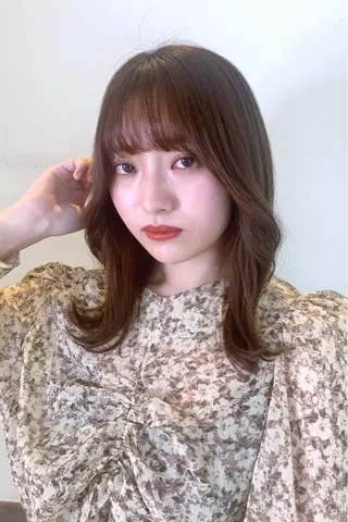 ミディアム 山本 鮎里のマツエク・マツパデザイン