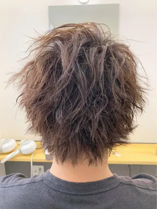 ミディアム H (エイチ) 烏丸御池店のヘアスタイル
