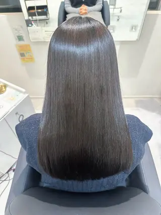 セミロング Emuest心斎橋 SAKIのヘアスタイル