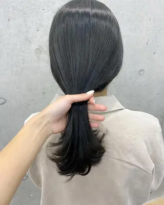 セミロング カラー オリーブ/アッシュ やわらか透明感カラーのヘアスタイル