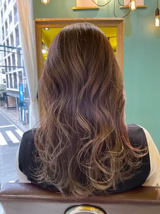 ロング 末石 智のヘアスタイル