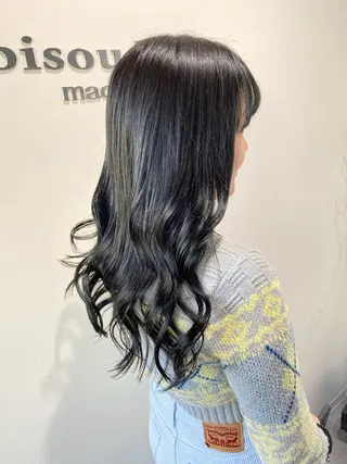 カラー 大島 瑞穂　ビズヘアーのマツエク・マツパデザイン