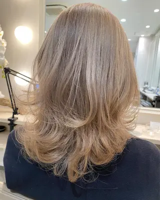 セミロング カラー 🇺🇸海外デザイン iCON TOKYOのヘアスタイル