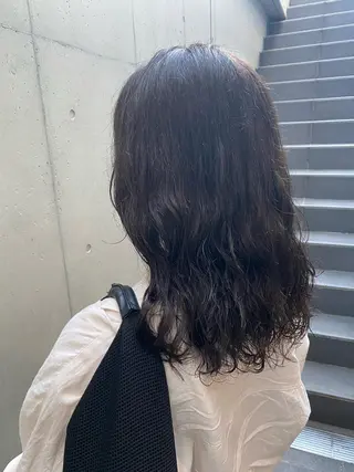 ミディアム カラー パーマ ✨透明感カラー✨ 🦖佐々木未来🦕のヘアスタイル