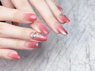 ネイル 佐藤 結衣のネイルデザイン