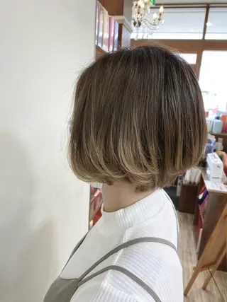 カラー SALOWIN栄 高須大貴のヘアスタイル