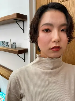 ショート カラー パーマ 抜け感ボブ×パーマ |kazaneのヘアスタイル