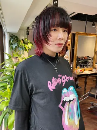 ミディアム カラー オカモト ミユウのヘアスタイル