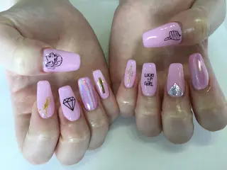 ネイル 💎🐰 saki. m 🐰💎のネイルデザイン