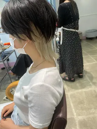 ミディアム Lit.豊橋 夏目のヘアスタイル