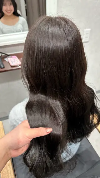 ミディアム カラー 🎀透明感カラー 𝐂𝐇𝐈𝐒𝐀のヘアスタイル
