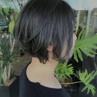 ショート カラー TEAR AVEDA 【ティア アヴェダ】のヘアスタイル