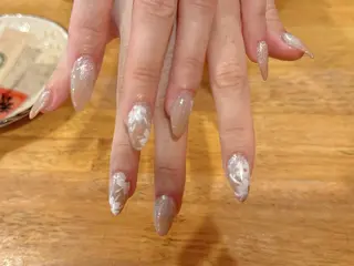 ネイル シェ ジンのネイルデザイン
