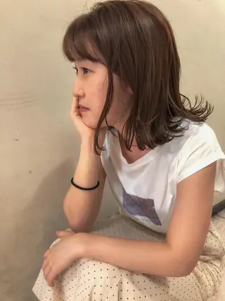 ミディアム AYAKA 下北沢suuのヘアスタイル