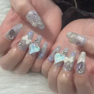 ネイル LAVISH nanamiのネイルデザイン