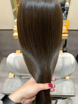 ロング カラー やまぐち あやみのヘアスタイル