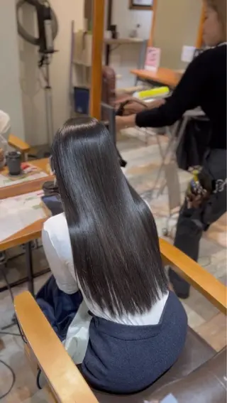 ロング カラー 韓国風・ブリーチなし ・あり後藤　一斗店長のヘアスタイル