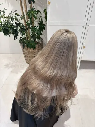 ロング カラー 瀬戸 杏珠のヘアスタイル