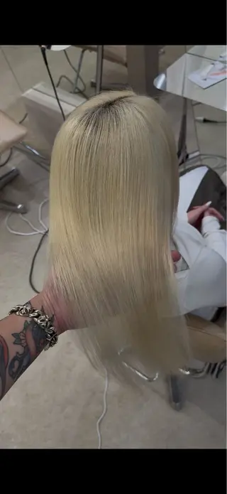 ロング 💛透明感ハイトーン /ブリーチ縮毛💛のヘアスタイル