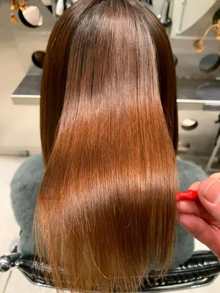 ミディアム 【お悩み解決のプロ】 ハヤシタクミのヘアスタイル