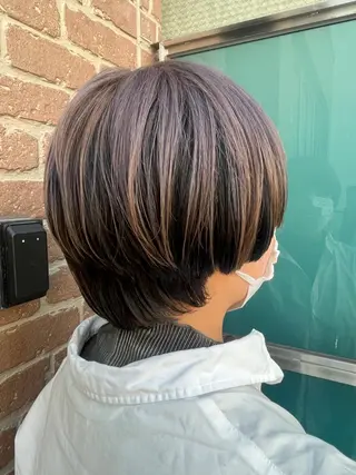 ショート カラー パーマ ヘアアレンジ メンズ キッズ ネイル マツエク・マツパ アイブロウ 久木原 ゆりのヘアスタイル