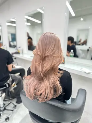 セミロング カラー ❄最強かわいいカラー ❄️MINA❄️のヘアスタイル