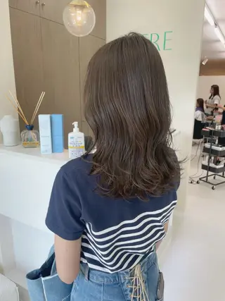 セミロング カラー 🫧透明感カラー🫧 古川穂果のヘアスタイル