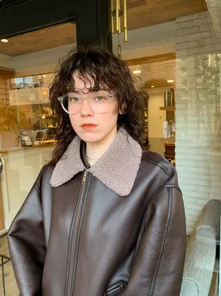 ミディアム パーマ くせっ毛カット タツヤのヘアスタイル