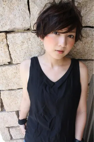 ショート tuuli トゥーリのヘアスタイル