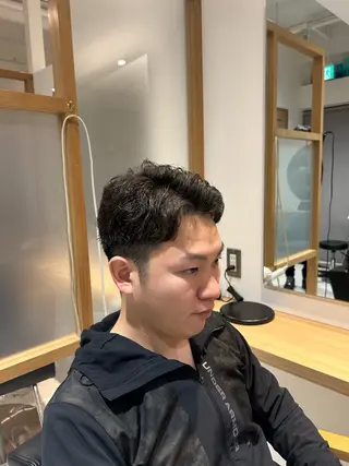 ショート メンズ 佐藤 嶺のヘアスタイル