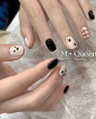 ネイル MQueen ネイルサロンマルのネイルデザイン