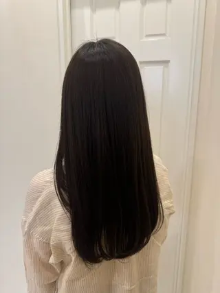 ロング カラー 山下 莉歩のヘアスタイル