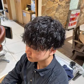 ショート カラー パーマ ヘアアレンジ メンズ 新宿のパーマ職人/ メンズパーマ/石見のヘアスタイル
