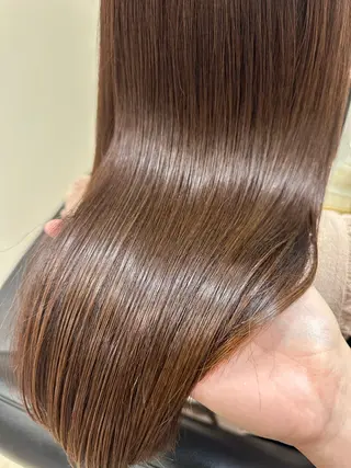 ミディアム カラー 中原 澪のヘアスタイル