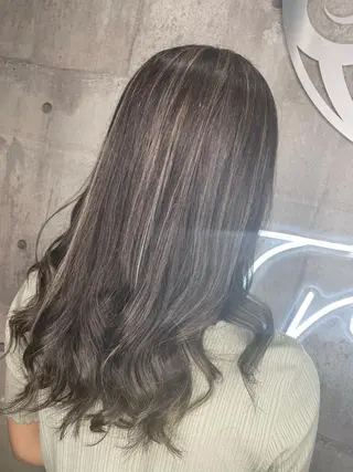ロング カラー パーマ ヘアアレンジ メンズ キッズ ネイル マツエク・マツパ アイブロウ 韓国/顔周り/透明感 /レイヤー/ひなたのヘアスタイル