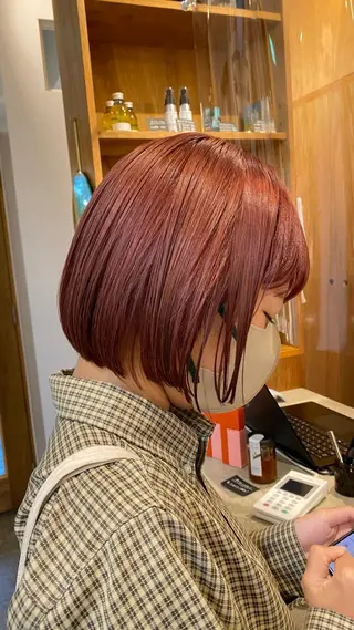 ミディアム 田口 樹理のヘアスタイル