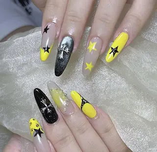 ネイル Pure&Rich Nailのネイルデザイン