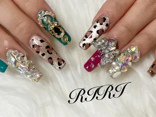 ネイル riri オーナーのネイルデザイン