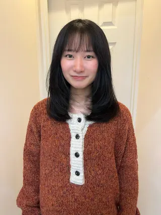 ミディアム yuka/ロング/ レイヤーカットモデルのヘアスタイル