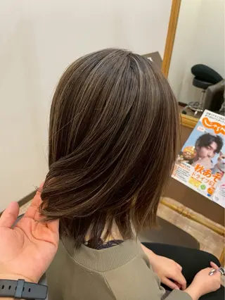 ミディアム カラー AFLOAT satomiのヘアスタイル